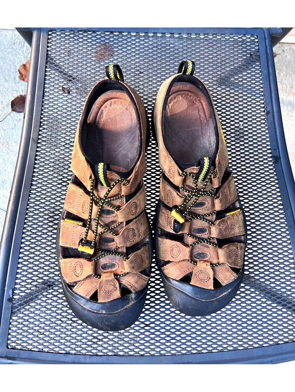 KEEN Newport Men's Brown/Black Leather Sport Sandals Lace Up Comfort US 11.5
